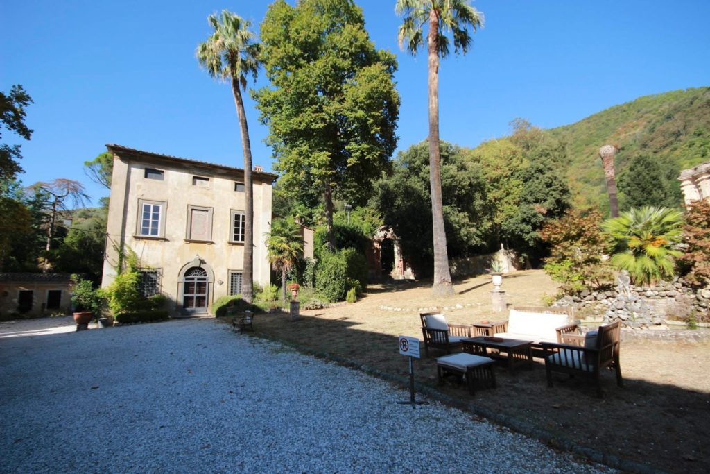 Italy Locations - Castel and Villas