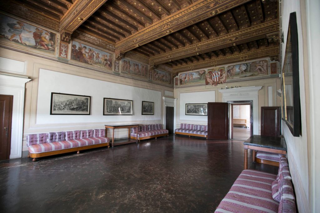 Italy Locations - Castel and Villas