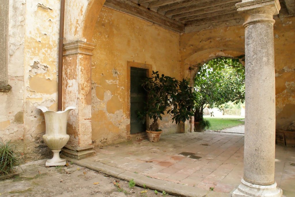 Italy Locations - Castel and Villas
