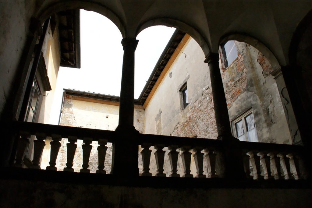 Italy Locations - Castel and Villas
