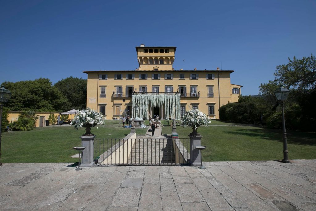 Italy Locations - Castel and Villas