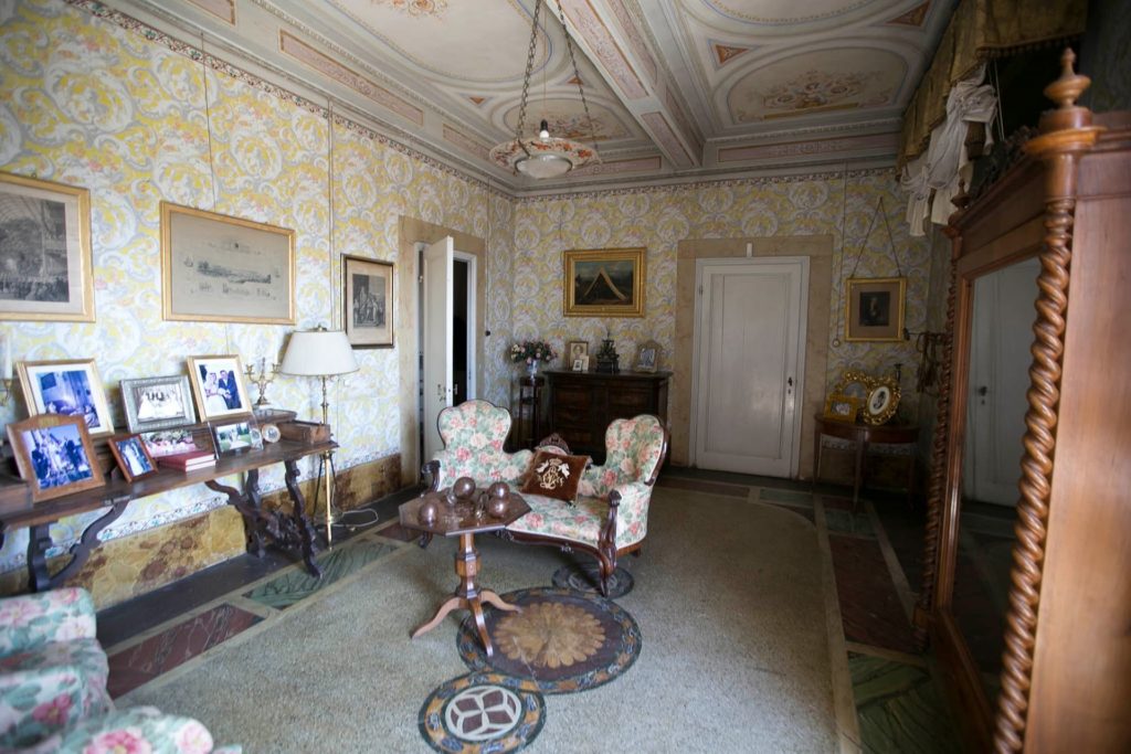 Italy Locations - Castel and Villas
