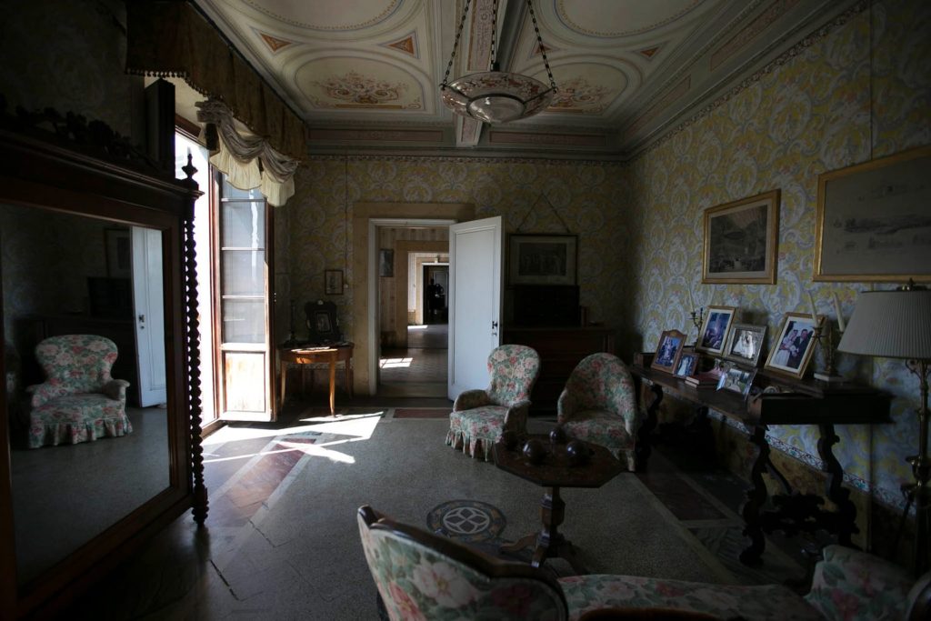 Italy Locations - Castel and Villas