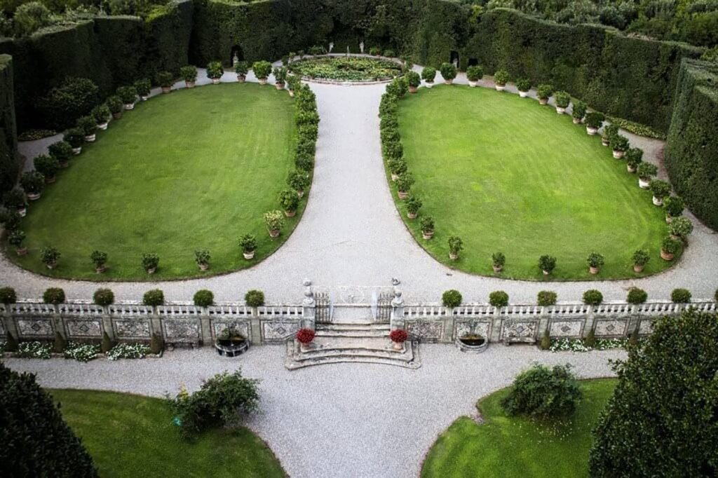 Italy Locations - Castel and Villas