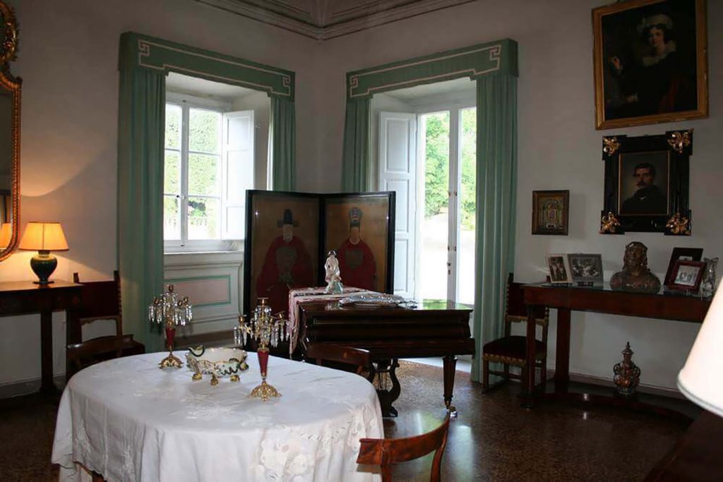 Italy Locations - Castel and Villas
