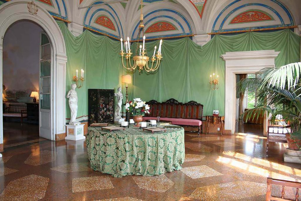 Italy Locations - Castel and Villas