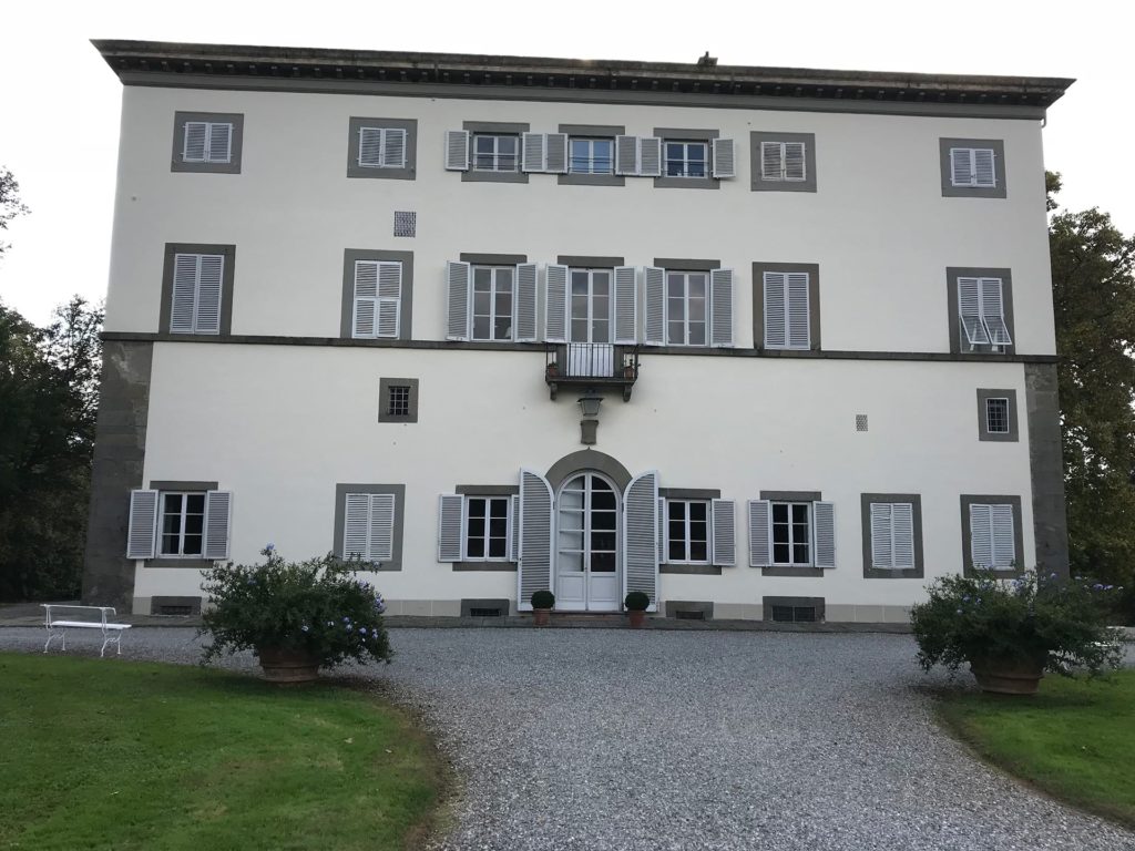Italy Locations - Castel and Villas