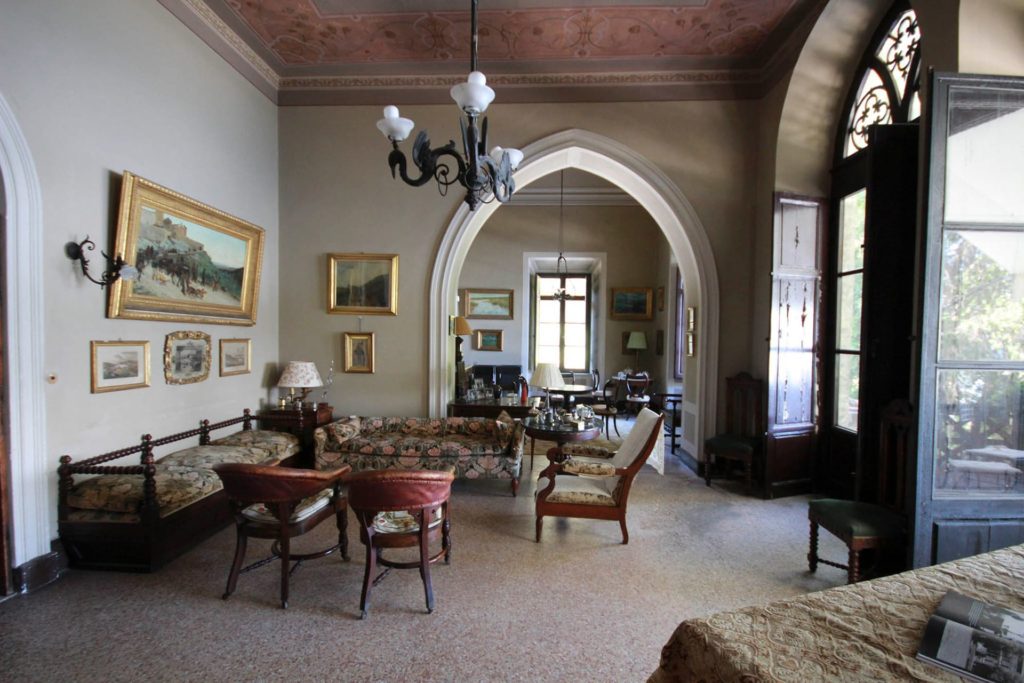 Italy Locations - Castel and Villas