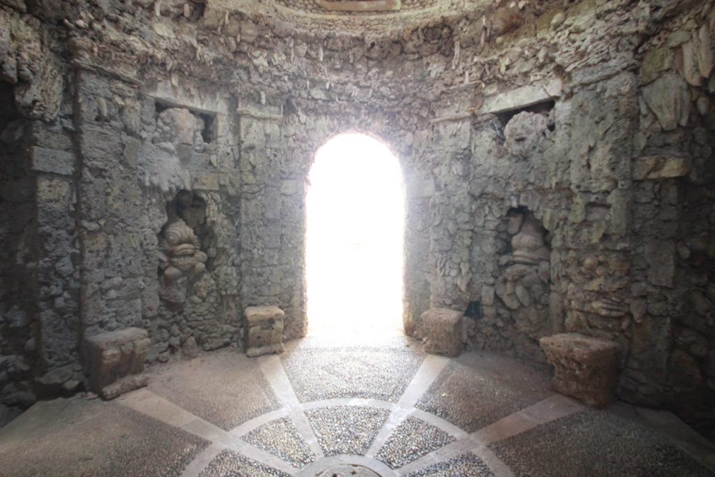 Italy Locations - Castel and Villas