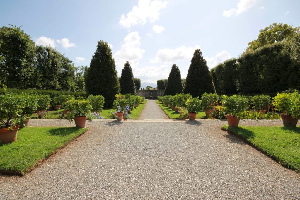 Italy Locations - Castel and Villas