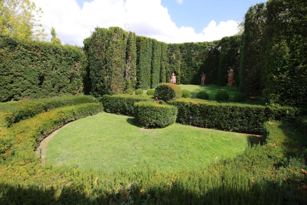 Italy Locations - Castel and Villas