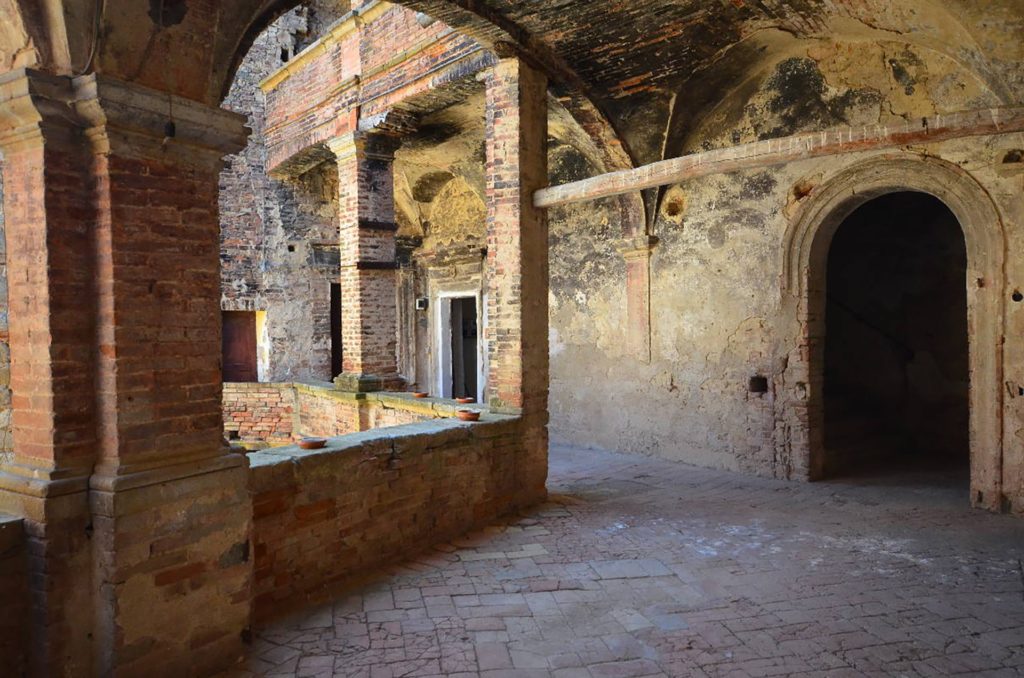 Italy Locations - Castel and Villas