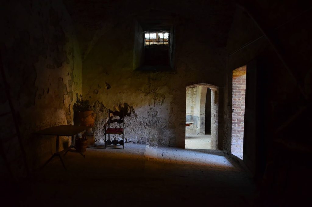 Italy Locations - Castel and Villas