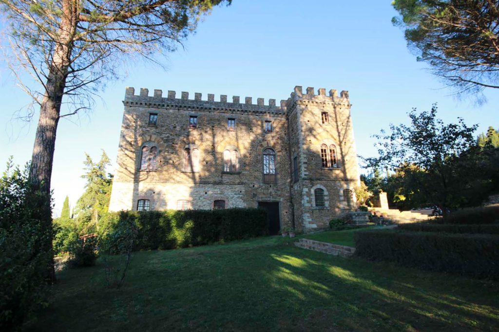 Italy Locations - Castel and Villas