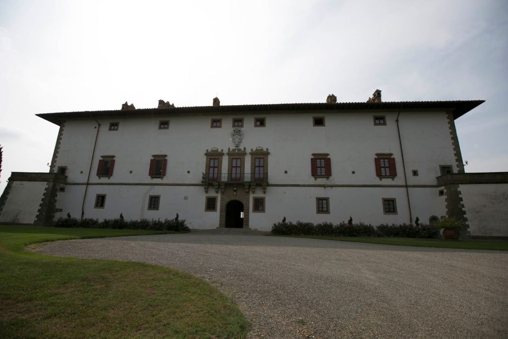Italy Locations - Castel and Villas