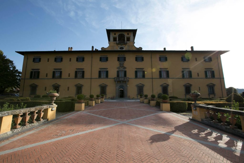 Italy Locations - Castel and Villas