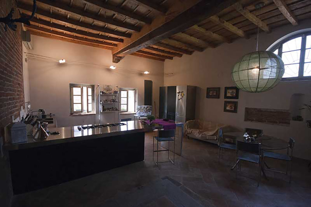 Italy Locations - Kitchens